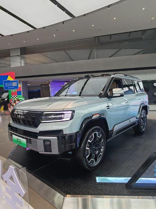 佛山287比亚迪方程豹硬派越野的爆款，英菲尼迪35周年与你共成长